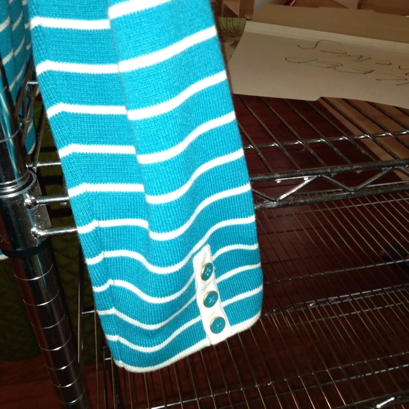 Sweater - Picture 2 of 3